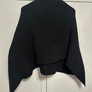 Black Wool Patagonia Capelet